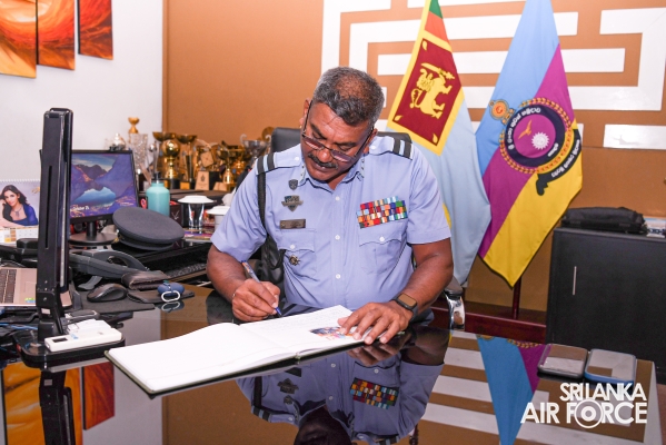 THE
CHANGE OF COMMAND OF SLAF STATION COLOMBO