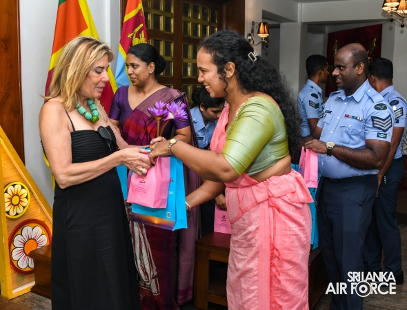 SLAF SEVA VANITHA UNIT WELCOMES SPOUSES OF CISM DELEGATION WITH CULTURAL RECEPTION