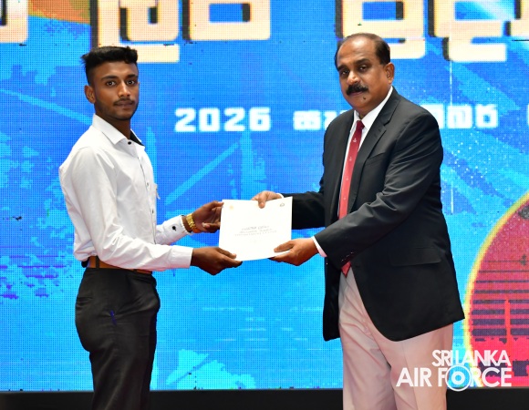 160 NEW RECRUITS JOIN THE SRI LANKA AIR FORCE CIVIL SERVICE