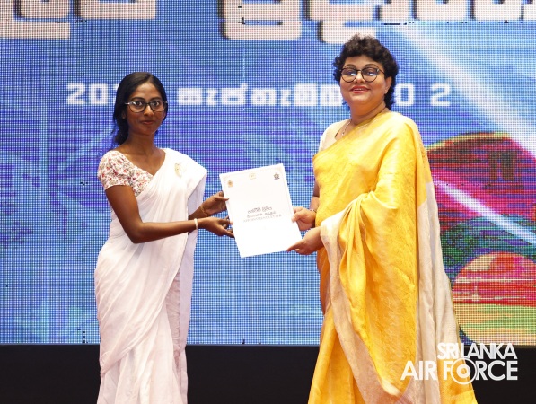 160 NEW RECRUITS JOIN THE SRI LANKA AIR FORCE CIVIL SERVICE