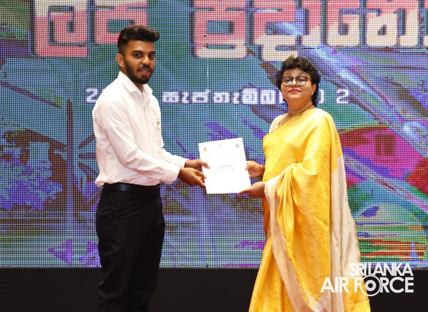 160 NEW RECRUITS JOIN THE SRI LANKA AIR FORCE CIVIL SERVICE