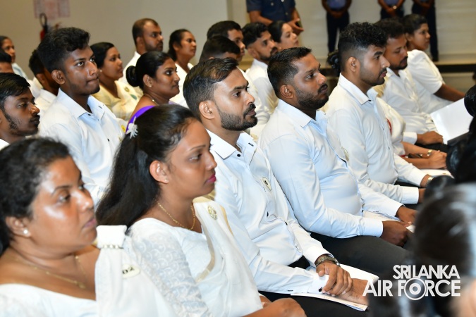 160 NEW RECRUITS JOIN THE SRI LANKA AIR FORCE CIVIL SERVICE