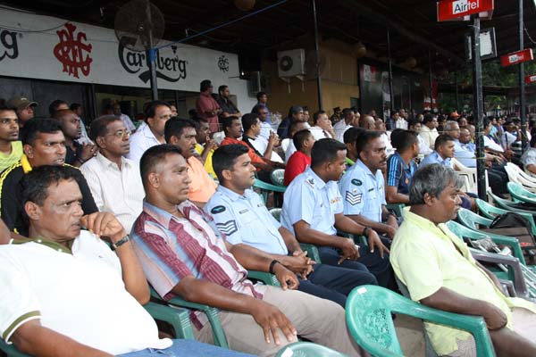 කැල්ටෙක්ස් ක්ලිෆර්ඞ් කුසලාන රග්බි තරඟාවලියේ පළමු ජය ගුවන් හමුදාවට. කැල්ටෙක්ස් ක්ලිෆර්ඞ් කුසලාන රග්බි තරඟාවලියේ පළමු ජය ගුවන් හමුදාවට.
