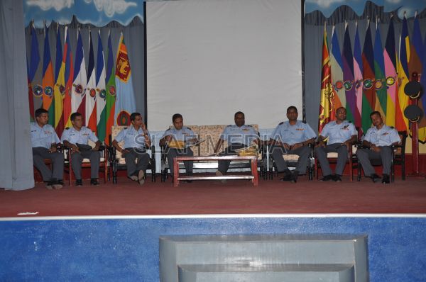 Closing Address Ceremony of Computer Technician Basic & Clerk GD Advanced course