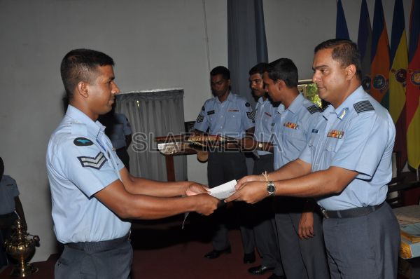 Closing Address Ceremony of Computer Technician Basic & Clerk GD Advanced course