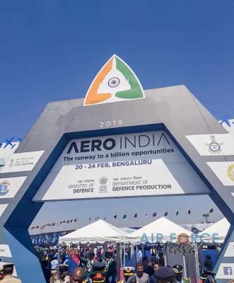 Commander attends Aero India 2019