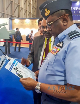Commander attends Aero India 2019