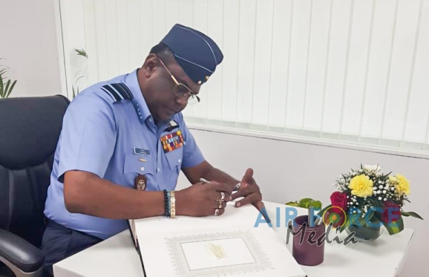Commander attends Aero India 2019