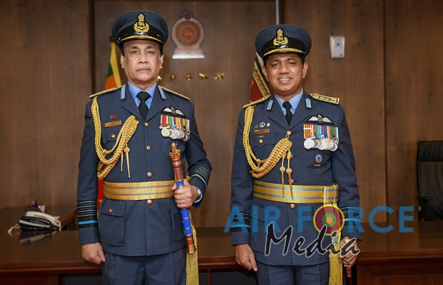 Commander Calls on the Marshal of the Sri Lanka Air Force
