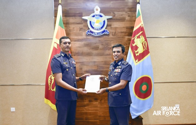 SLAF ENGINEERS RECEIVE CMETSL MEMBERSHIP
