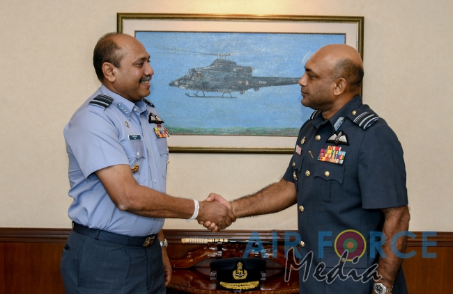 Vice Chancellor of the KDU Calls on the Commander