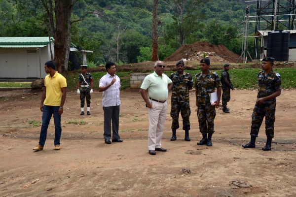 Commander Inspects the SLAF Digana Runway Constructions