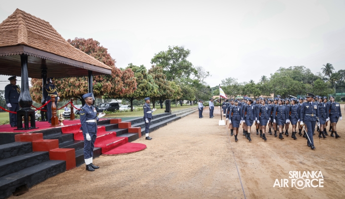 COMMANDER’S INSPECTION AT SLAF TRADE TRAINING SCHOOL EKALA