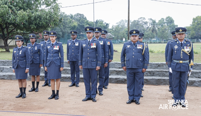 COMMANDER’S INSPECTION AT SLAF TRADE TRAINING SCHOOL EKALA