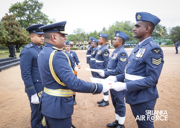 COMMANDER’S INSPECTION AT SLAF TRADE TRAINING SCHOOL EKALA
