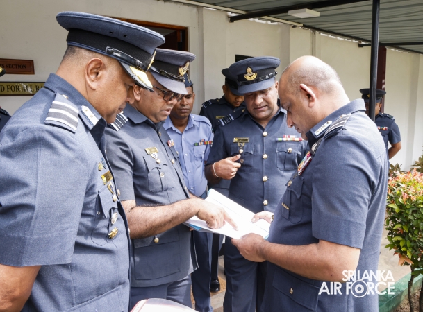 COMMANDER’S INSPECTION AT SLAF TRADE TRAINING SCHOOL EKALA