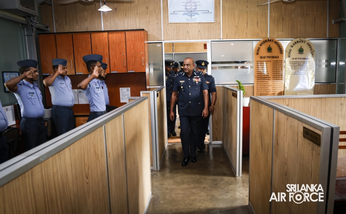 COMMANDER’S INSPECTION AT SLAF TRADE TRAINING SCHOOL EKALA