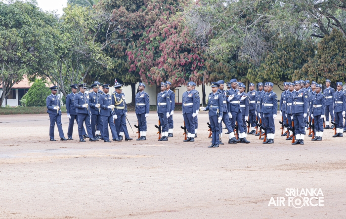 COMMANDER’S INSPECTION AT SLAF TRADE TRAINING SCHOOL EKALA