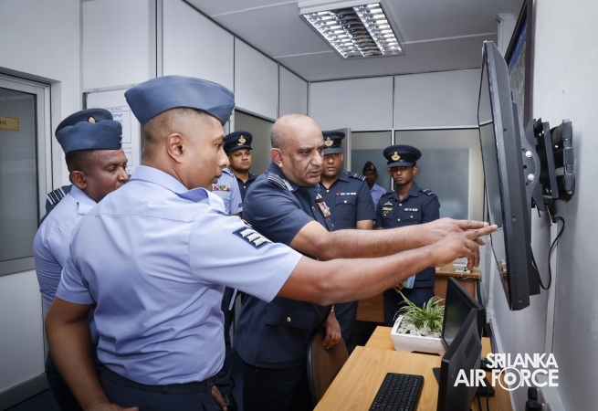 COMMANDER’S INSPECTION AT SLAF TRADE TRAINING SCHOOL EKALA