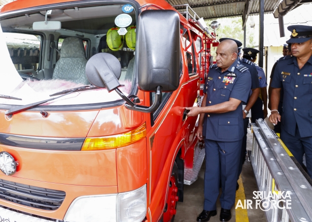 COMMANDER’S INSPECTION AT SLAF TRADE TRAINING SCHOOL EKALA