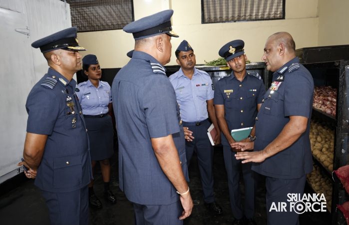 COMMANDER’S INSPECTION AT SLAF TRADE TRAINING SCHOOL EKALA