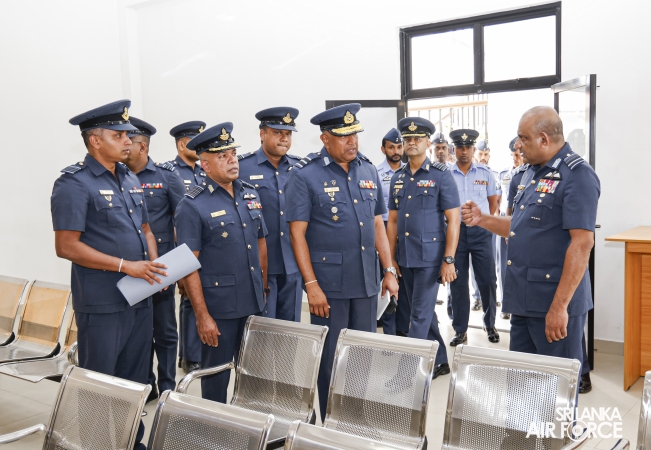 COMMANDER’S INSPECTION AT SLAF TRADE TRAINING SCHOOL EKALA