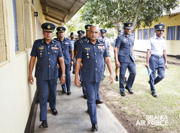 COMMANDER’S INSPECTION AT SLAF TRADE TRAINING SCHOOL EKALA