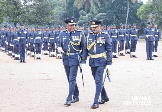 COMMANDER’S INSPECTION AT SLAF TRADE TRAINING SCHOOL EKALA