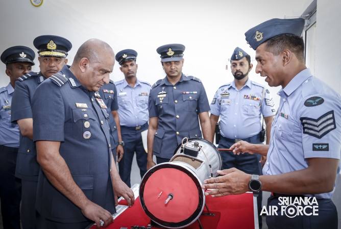 COMMANDER’S INSPECTION AT SLAF TRADE TRAINING SCHOOL EKALA