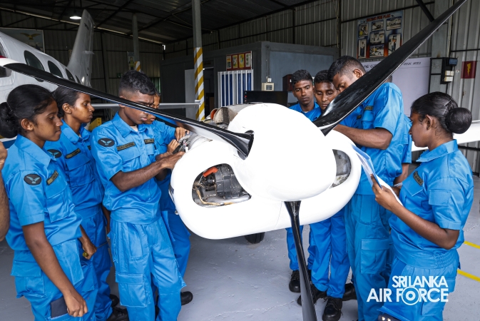 COMMANDER’S INSPECTION AT SLAF TRADE TRAINING SCHOOL EKALA