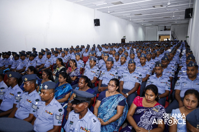 COMMANDER’S INSPECTION AT SLAF TRADE TRAINING SCHOOL EKALA