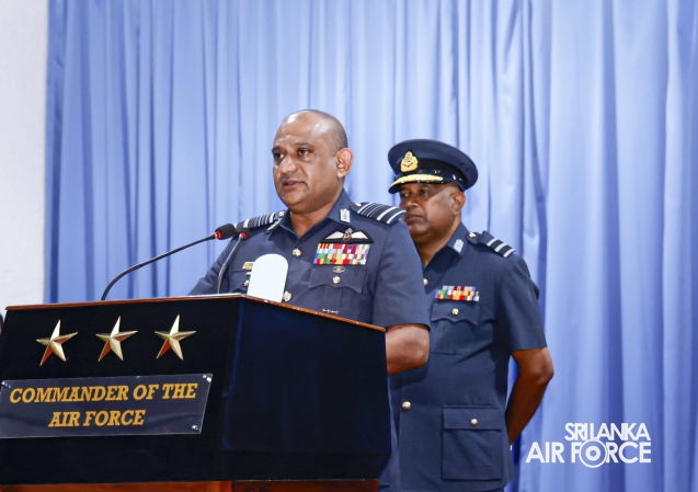 COMMANDER’S INSPECTION AT SLAF TRADE TRAINING SCHOOL EKALA
