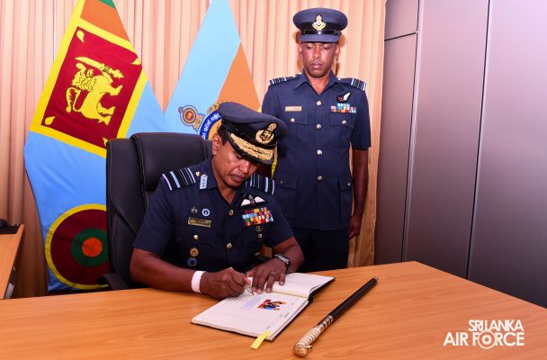 COMMANDER'S INSPECTION OF SLAF STATION KATUKURUNDA