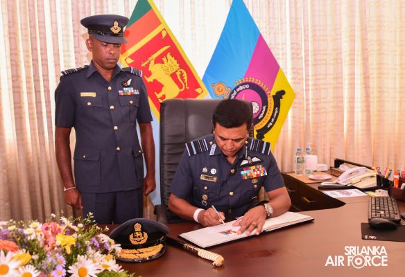 COMMANDER'S INSPECTION OF SLAF STATION KATUKURUNDA