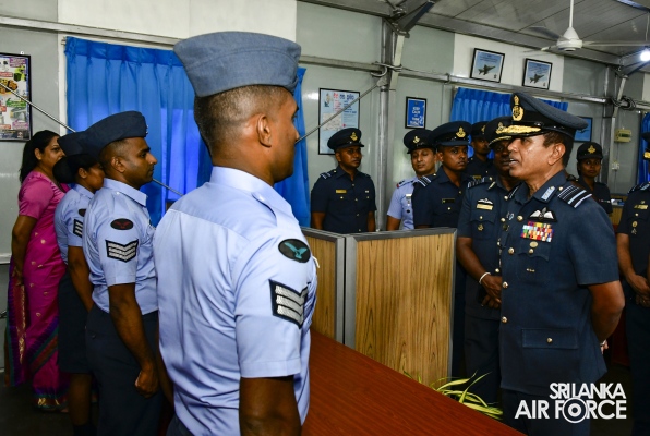 COMMANDER’S INSPECTION AT SLAF TRADE TRAINING SCHOOL EKALA