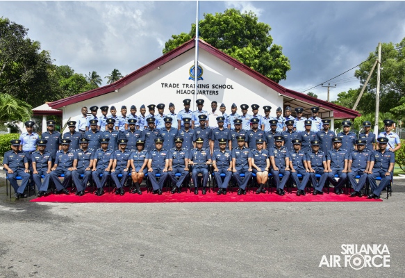 COMMANDER’S INSPECTION AT SLAF TRADE TRAINING SCHOOL EKALA