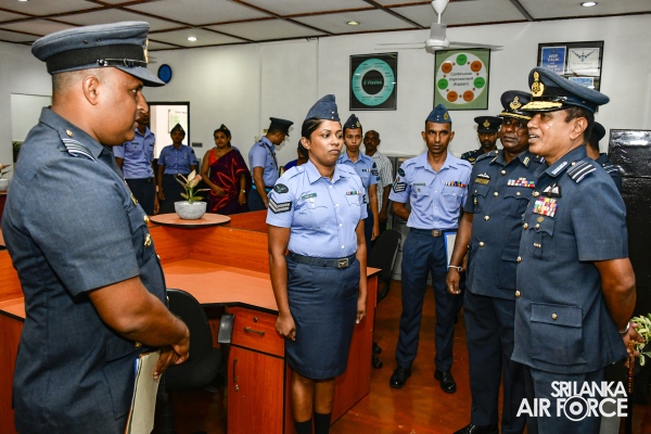 COMMANDER’S INSPECTION AT SLAF TRADE TRAINING SCHOOL EKALA