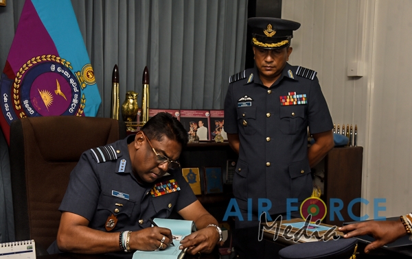Commander's Inspection of SLAF Station Mullaittivu