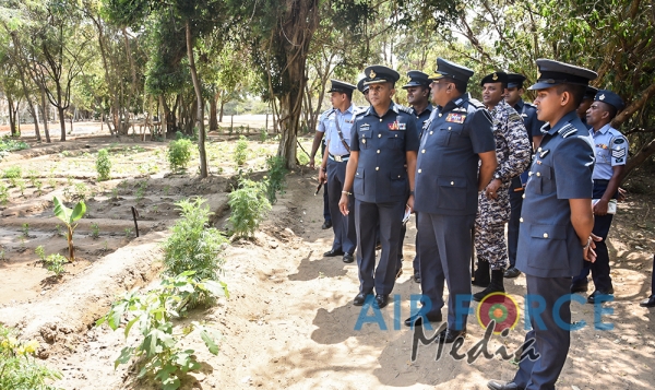 Commander's Inspection of SLAF Station Mullaittivu