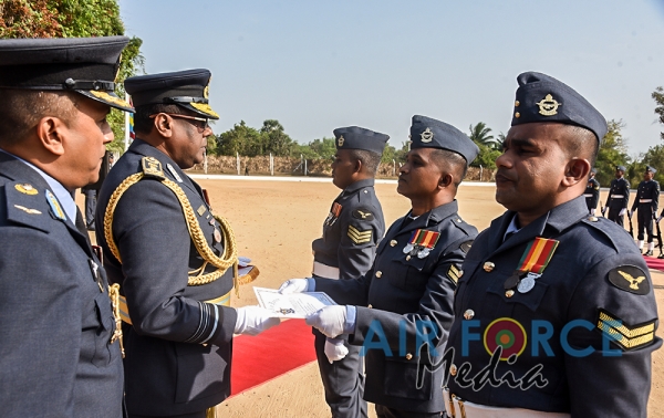 Commander's Inspection of SLAF Station Mullaittivu
