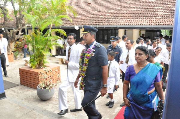 Commander inspires Junior Prefects of his Alma Mater