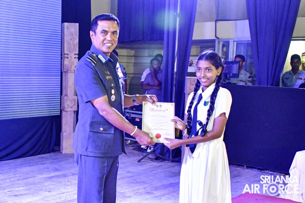 COMMANDER ADMIRES THE SANKALPANA-2023