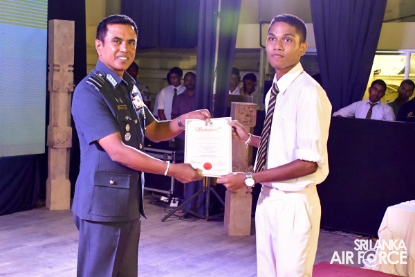 COMMANDER ADMIRES THE SANKALPANA-2023