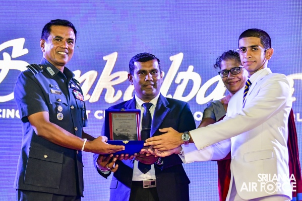 COMMANDER ADMIRES THE SANKALPANA-2023