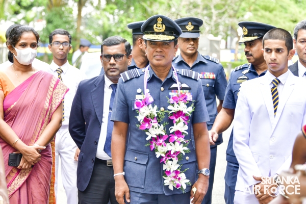 COMMANDER ADMIRES THE SANKALPANA-2023
