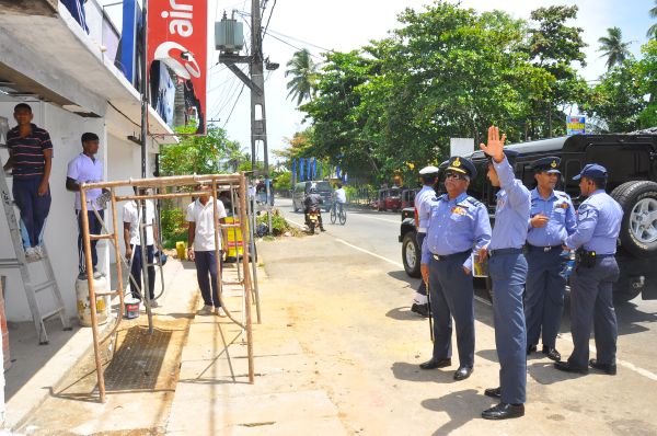 Commander Visits Aluthgama