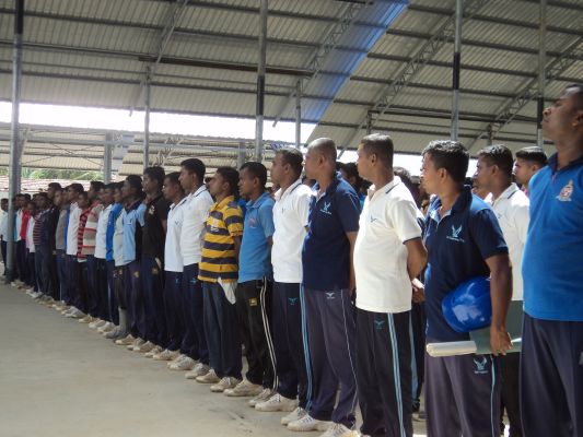 Commander Visits Aluthgama