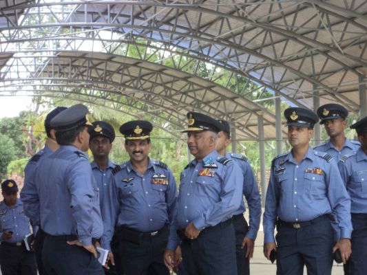 Commander Visits Aluthgama