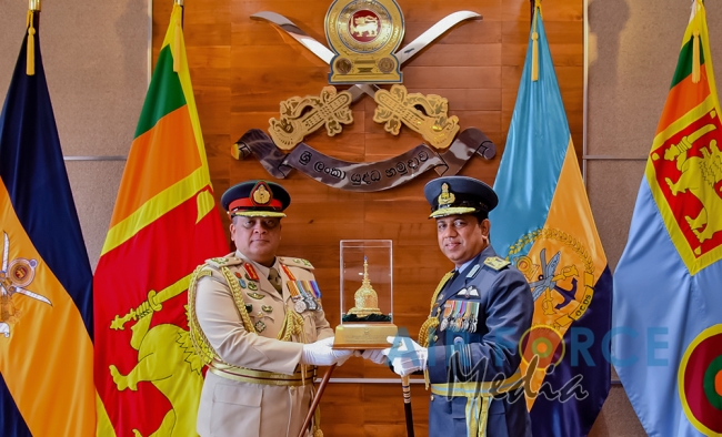 COMMANDER CALLS ON THE ACTING CDS AND COMMANDER OF THE ARMY