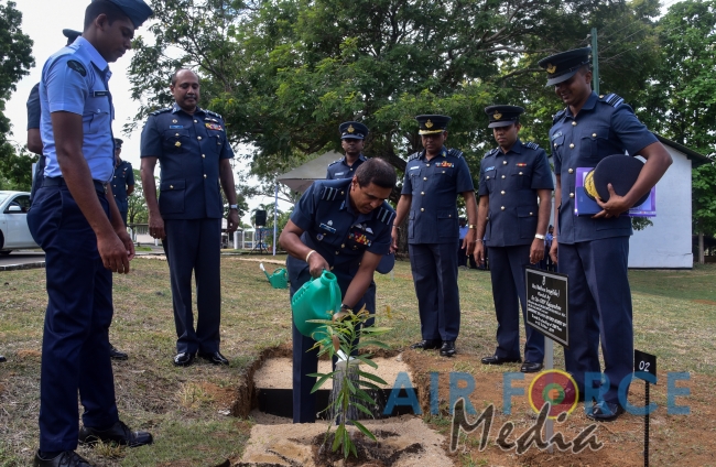 Commander of the Air Force Visits Sri Lanka Air Force Academy China Bay